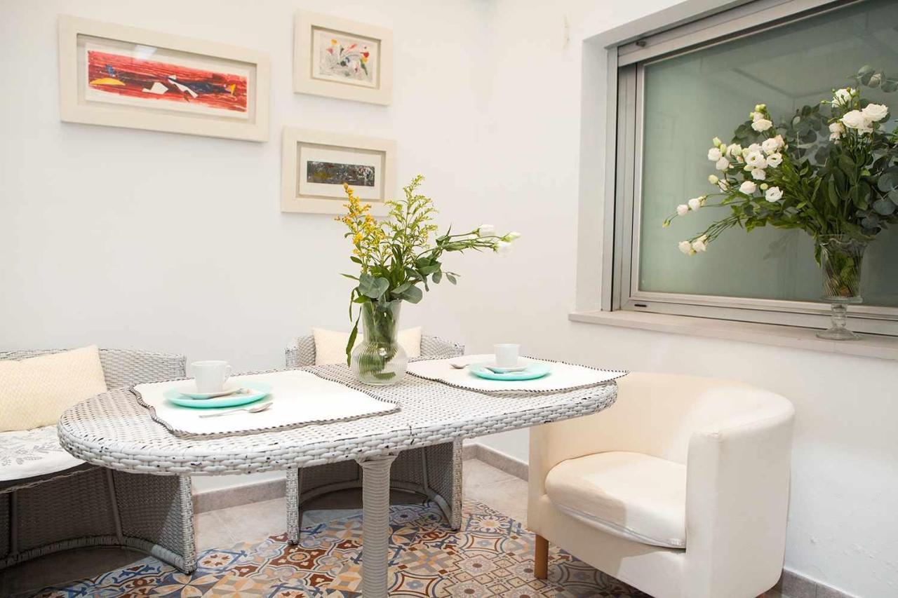 Charming Apartment With Pool And Garage Sevilla Exteriör bild
